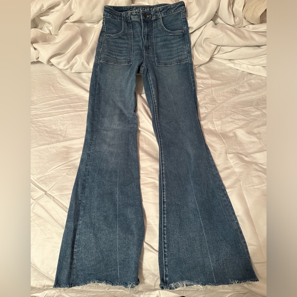 AE NE(X)T LEVEL SUPER
HIGH-WAISTED FLARE JEAN